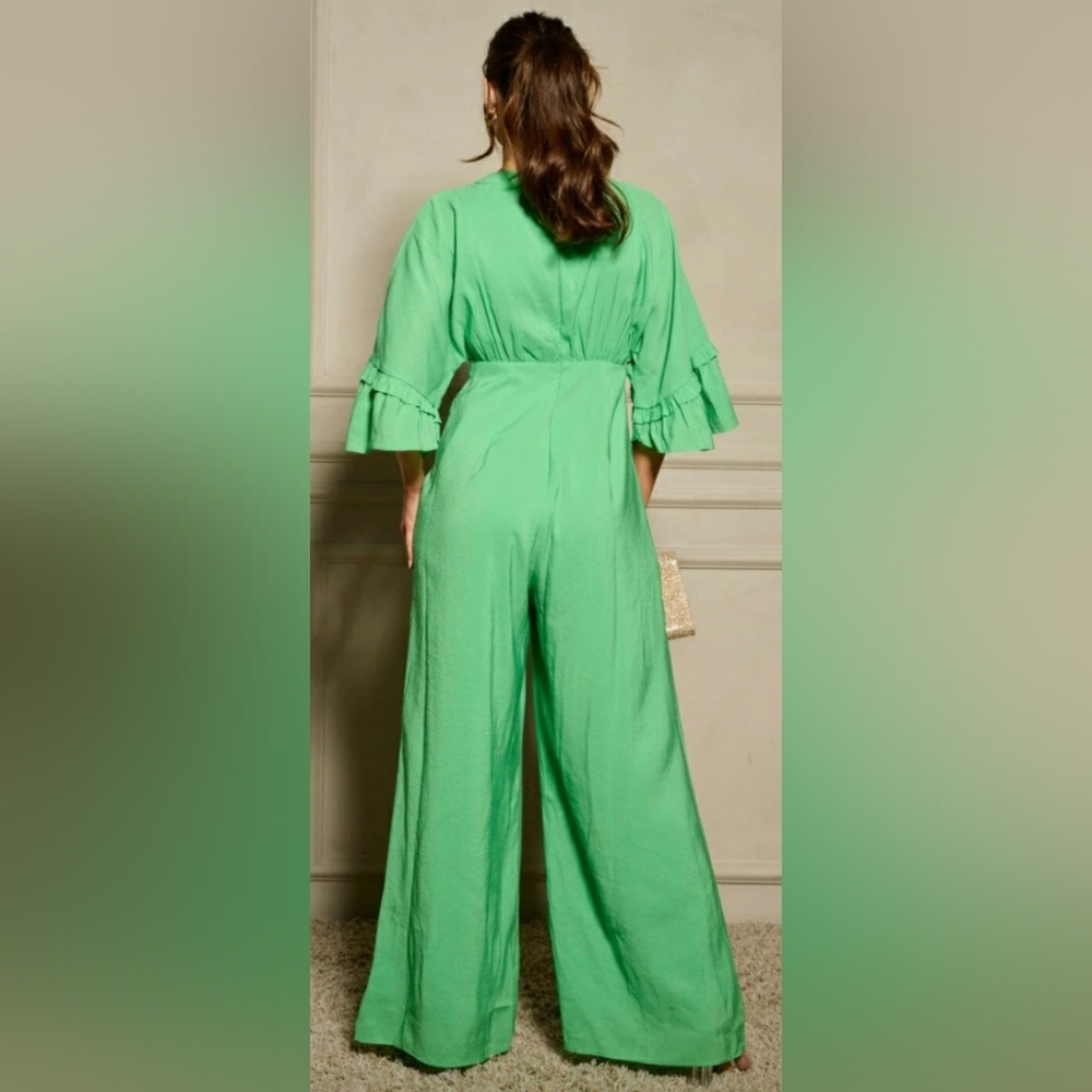 Chicways Deep V- Neck Empire Waist Wide Leg Jumpsuit Green Various Sizes NWT - Picture 2 of 4